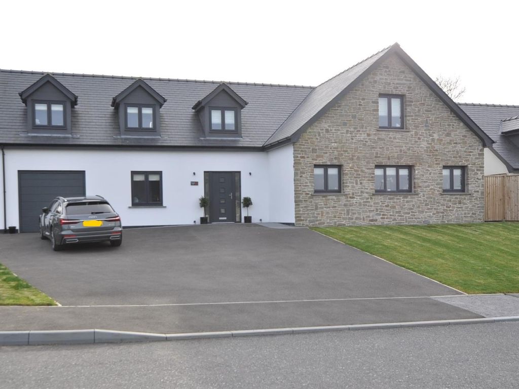 4 bed detached house for sale in 29 Pludds Meadow, Laugharne