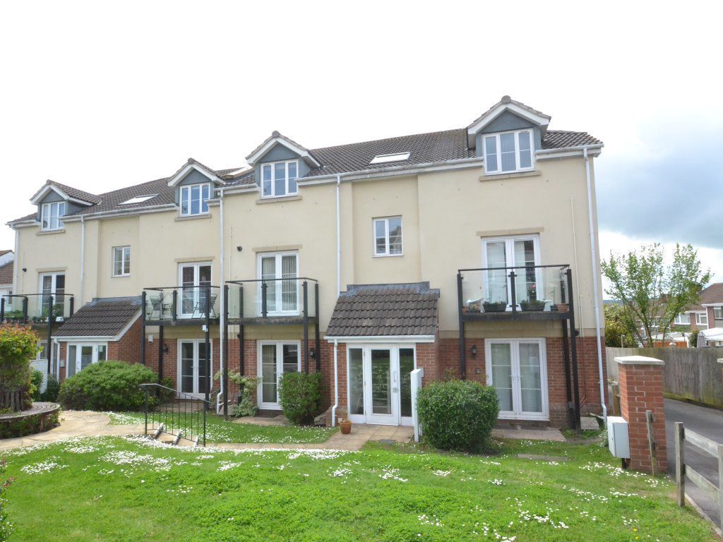 2 bed flat to rent in Park Road, Shirehampton, Bristol BS11, £1,150 pcm