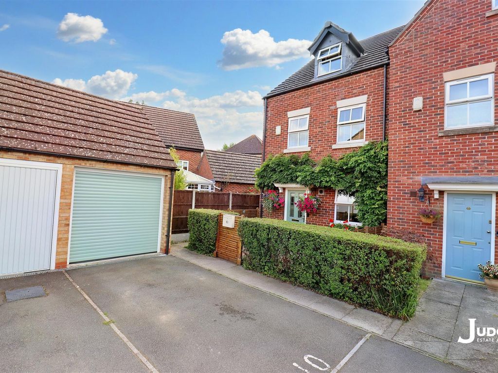 3 bed end terrace house for sale in Close, Anstey, Leicester