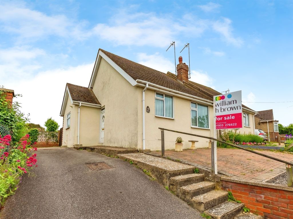 2 bed semidetached bungalow for sale in Pendered Road, Wellingborough