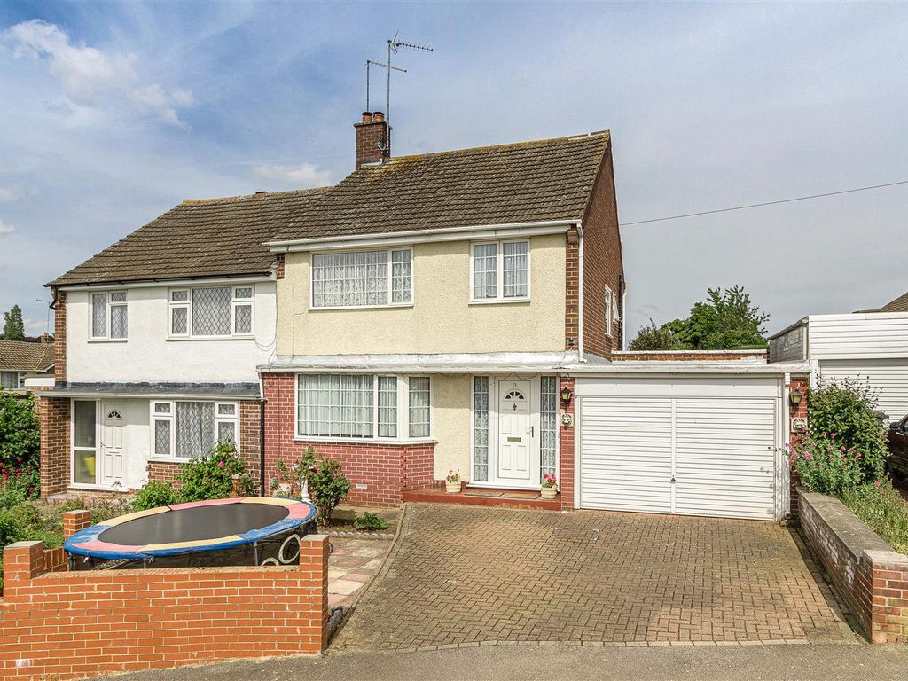 James Road, Wellingborough NN8