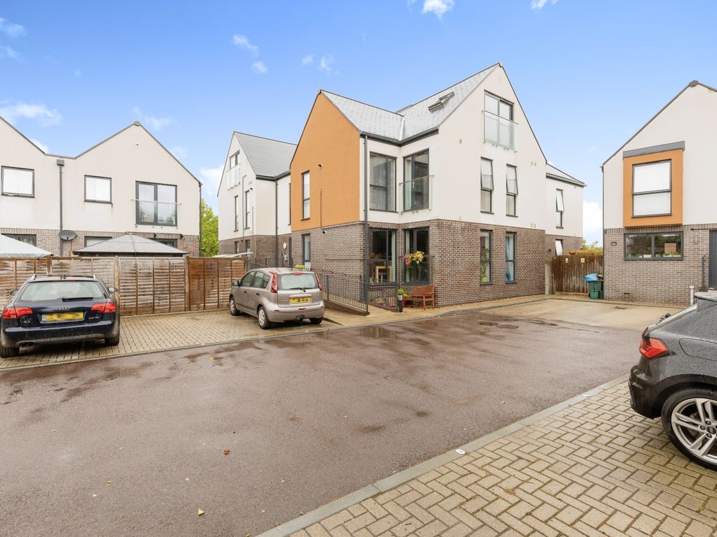2 bed flat for sale in Arle Avenue, Cheltenham GL51 Zoopla