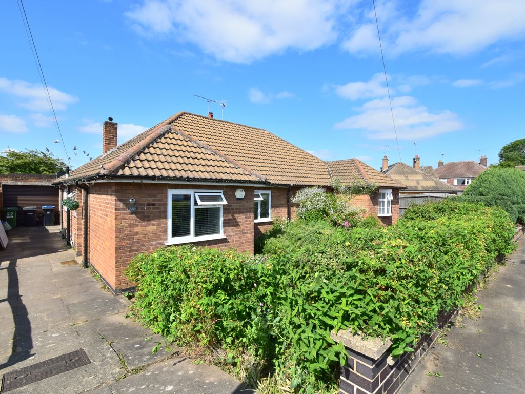 3 bed semidetached bungalow for sale in Sedgefield Drive, Thurnby LE7