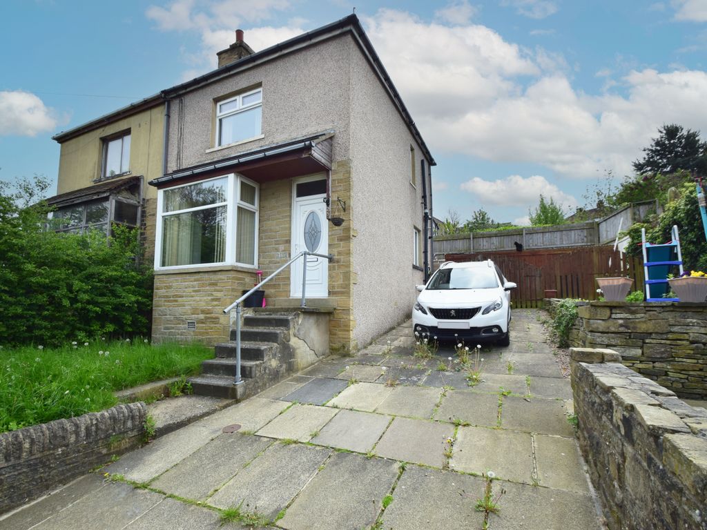 2 bed semidetached house for sale in Vicarage Road, Shipley, Bradford