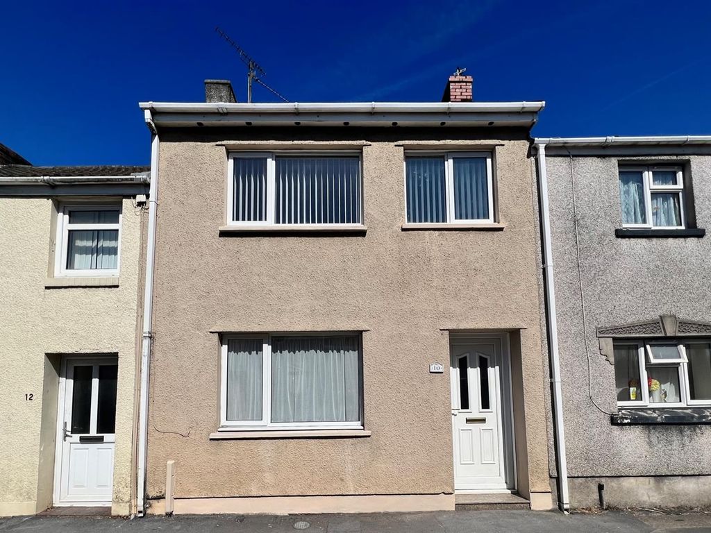 3 bed terraced house for sale in Bryngwyn Road, Dafen, Llanelli SA14