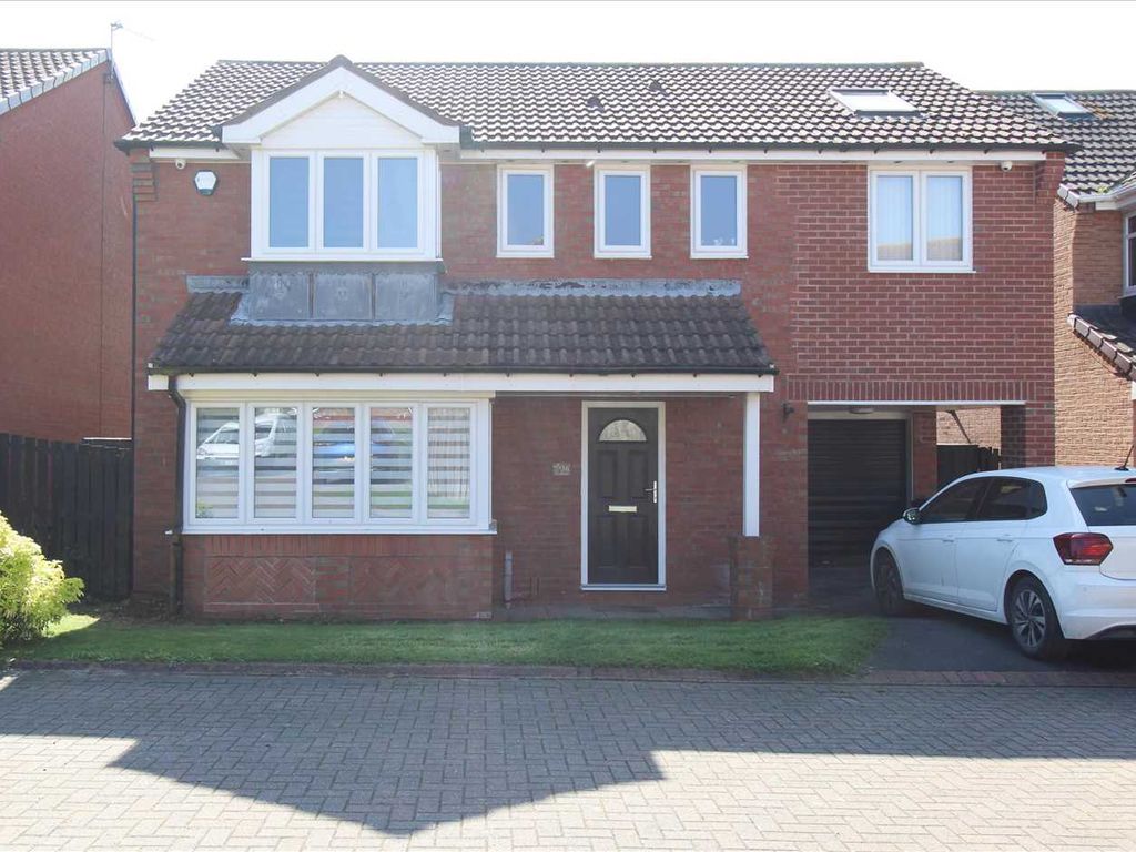 4 bed detached house for sale in Southfields, Dudley, Cramlington NE23