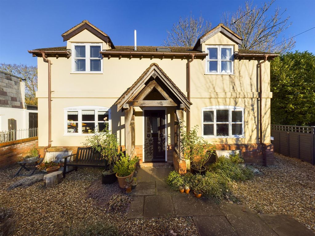 3 bed detached house for sale in Bromyard HR7 Zoopla