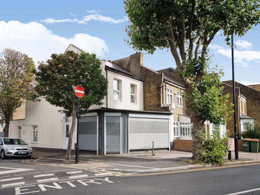 3 bed end terrace house for sale in Katherine Road, Forest Gate, London