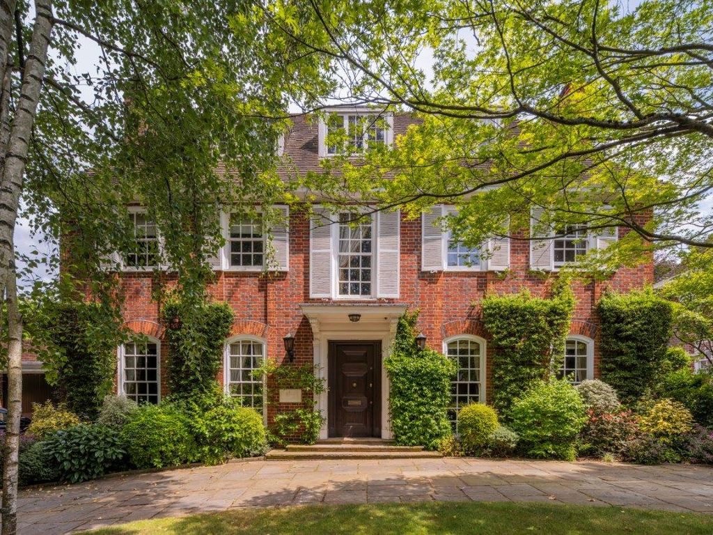 6 bed detached house for sale in Spaniards Close, Hampstead Garden Suburb, London NW11, £