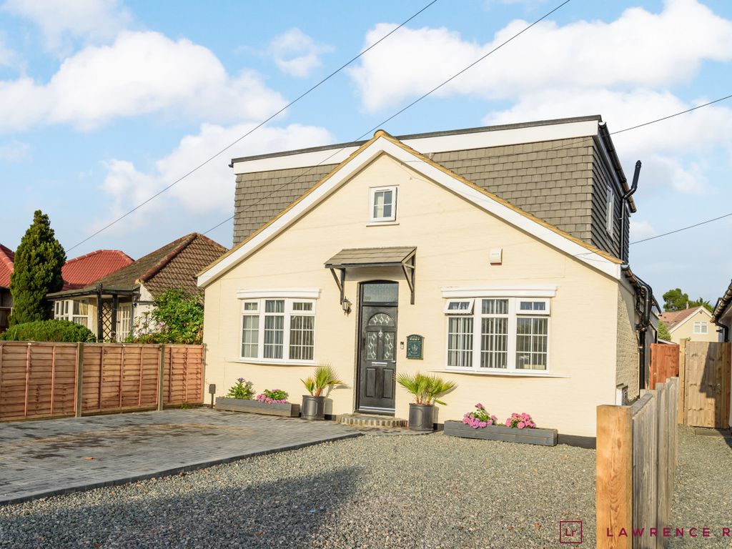 3 bed bungalow for sale in Micawber Avenue, Uxbridge, Middlesex UB8