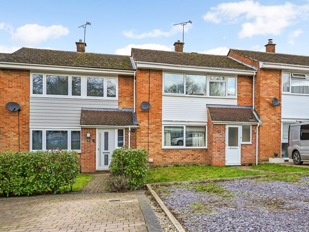 3 bed terraced house for sale in Hazelbank Close, Liphook, Hampshire