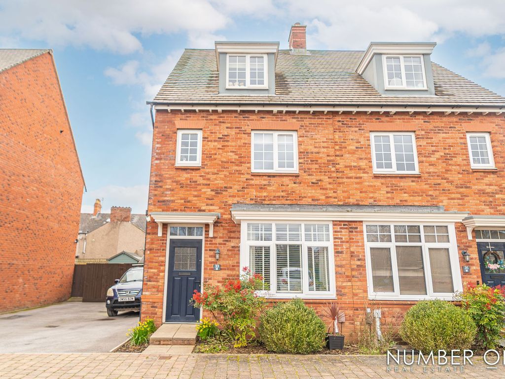 4 bed semidetached house for sale in Wednesbury Street, Newport NP19