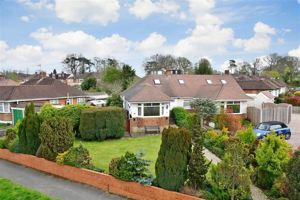 2 bed semidetached bungalow for sale in Meadow Way, Reigate, Surrey RH2 Zoopla