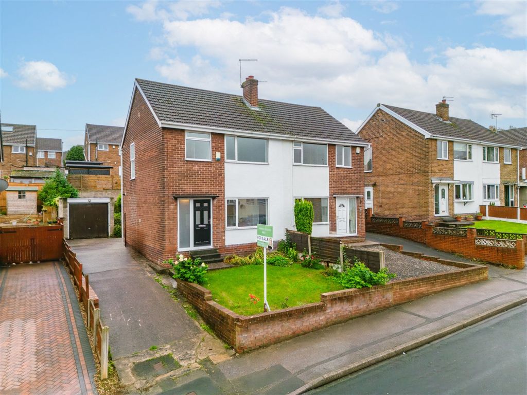 3 bed semidetached house for sale in Northfield Drive, Pontefract WF8
