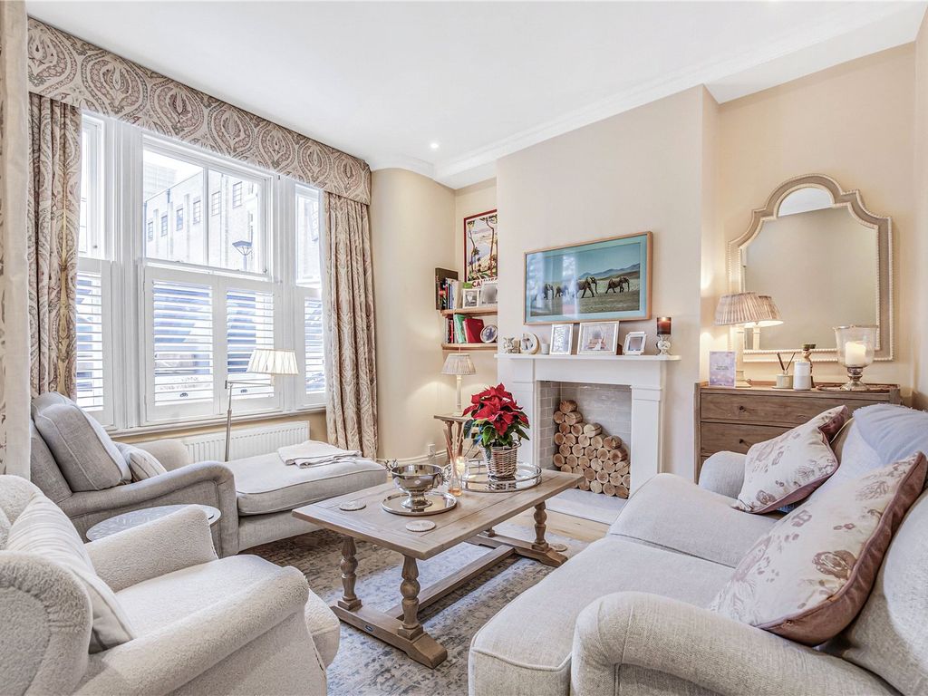 Townmead Road, Fulham, London SW6  