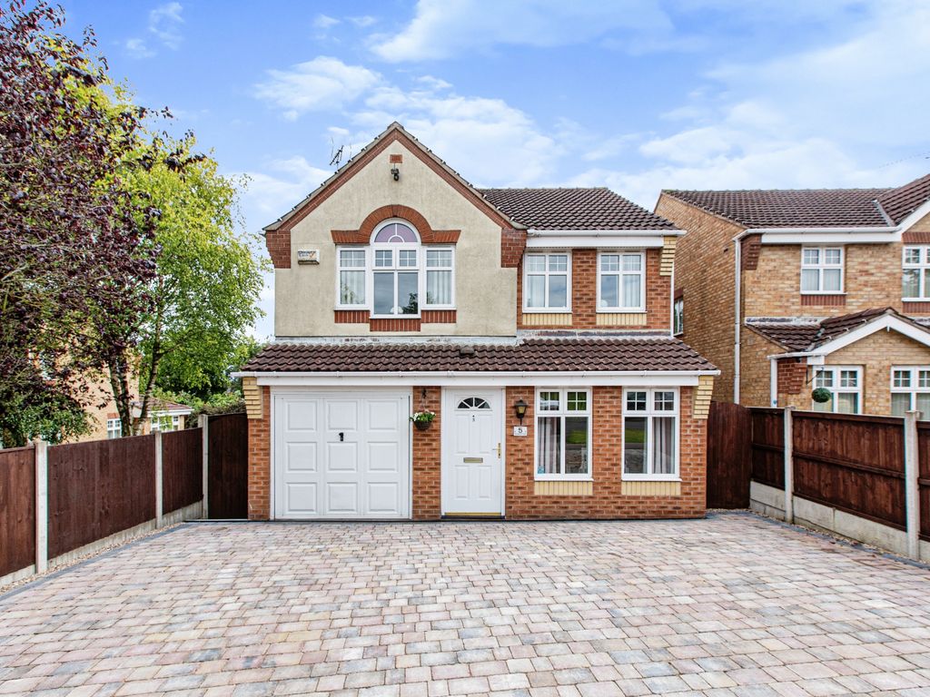 4 bed detached house for sale in Rangewood Road, Alfreton DE55, £