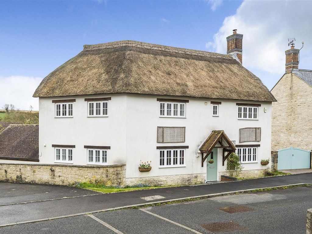 4 bed detached house for sale in Haydon Hill Close, Charminster
