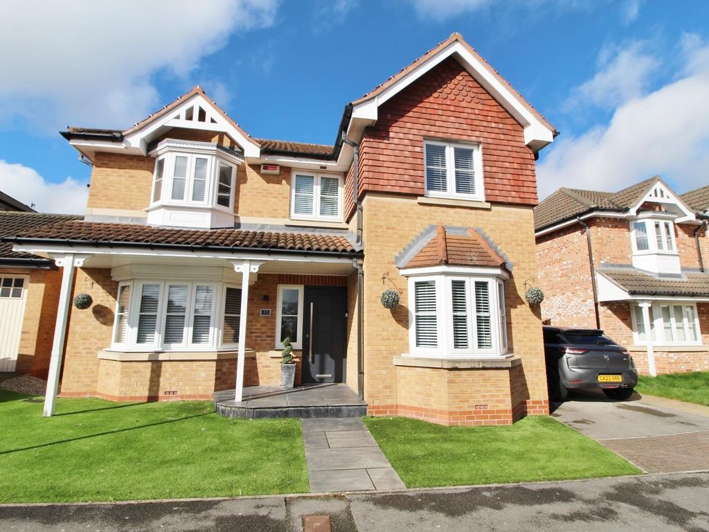 4 bed detached house for sale in Balmer Rise, Bramley, Rotherham S66, £