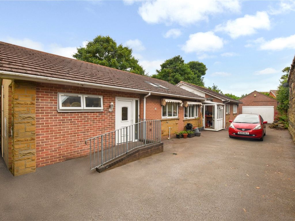 4 bed detached bungalow for sale in Dartmouth Avenue, Morley, Leeds