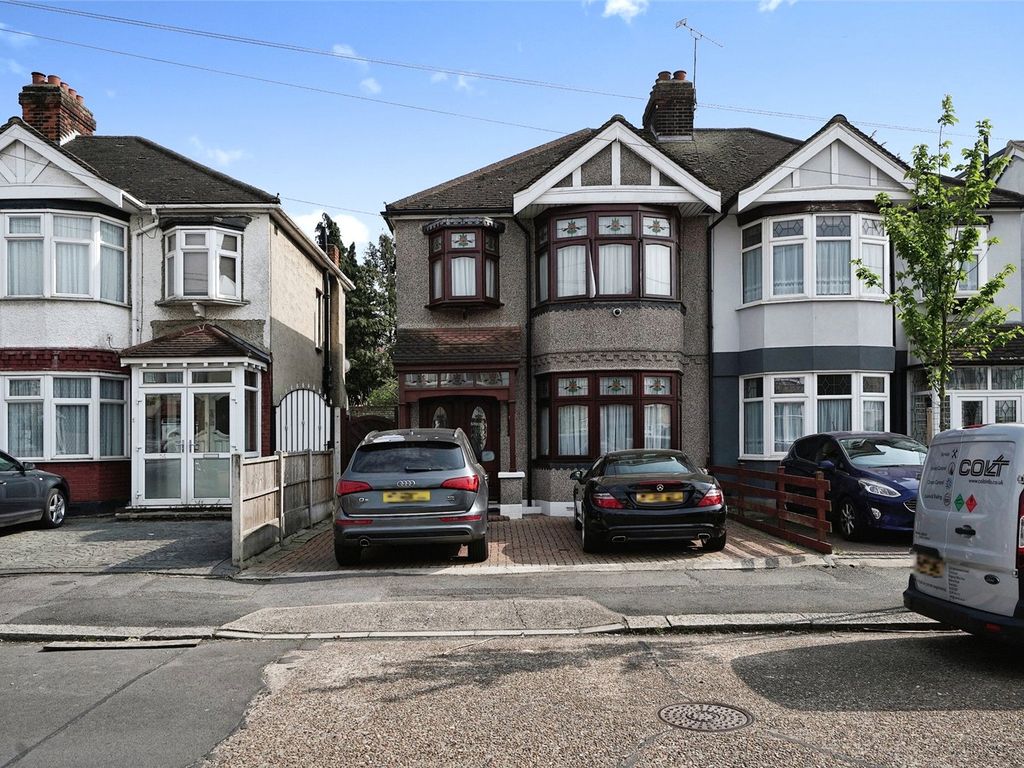 3 bed semidetached house for sale in Pemberton Gardens, Romford RM6