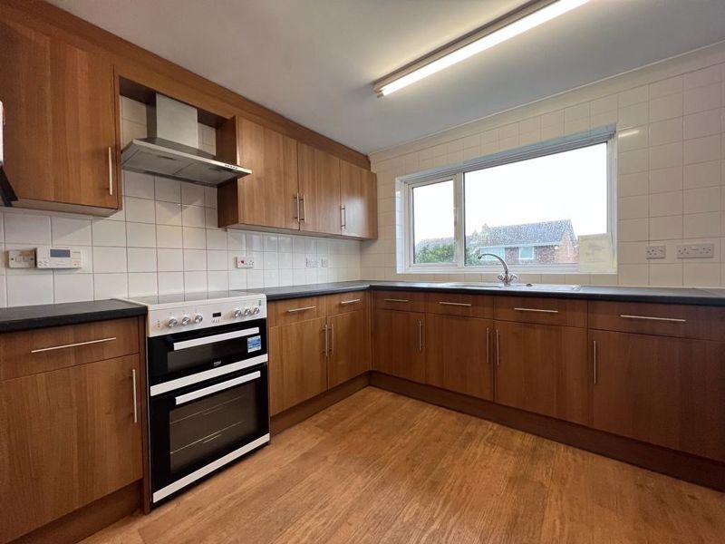 1 bed detached house to rent in Shenfield Way, Brighton BN1, £542 pcm