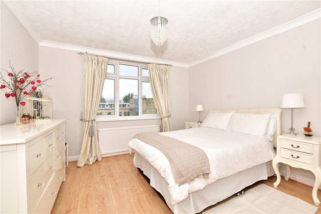 4 bed terraced house for sale in Godalming Avenue, Wallington, Surrey