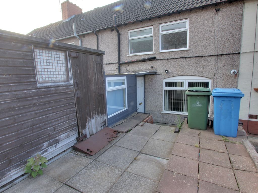 3 bed end terrace house for sale in Third Avenue, Forest Town