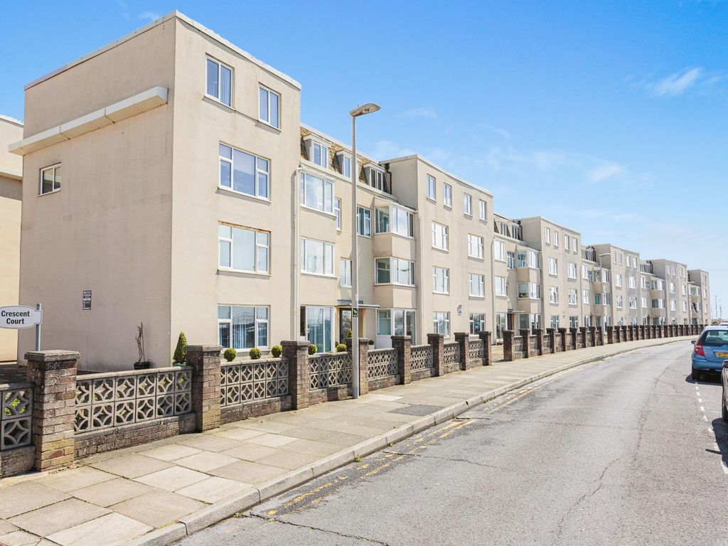 3 bed flat for sale in Promenade, Blackpool, Lancashire FY4 Zoopla