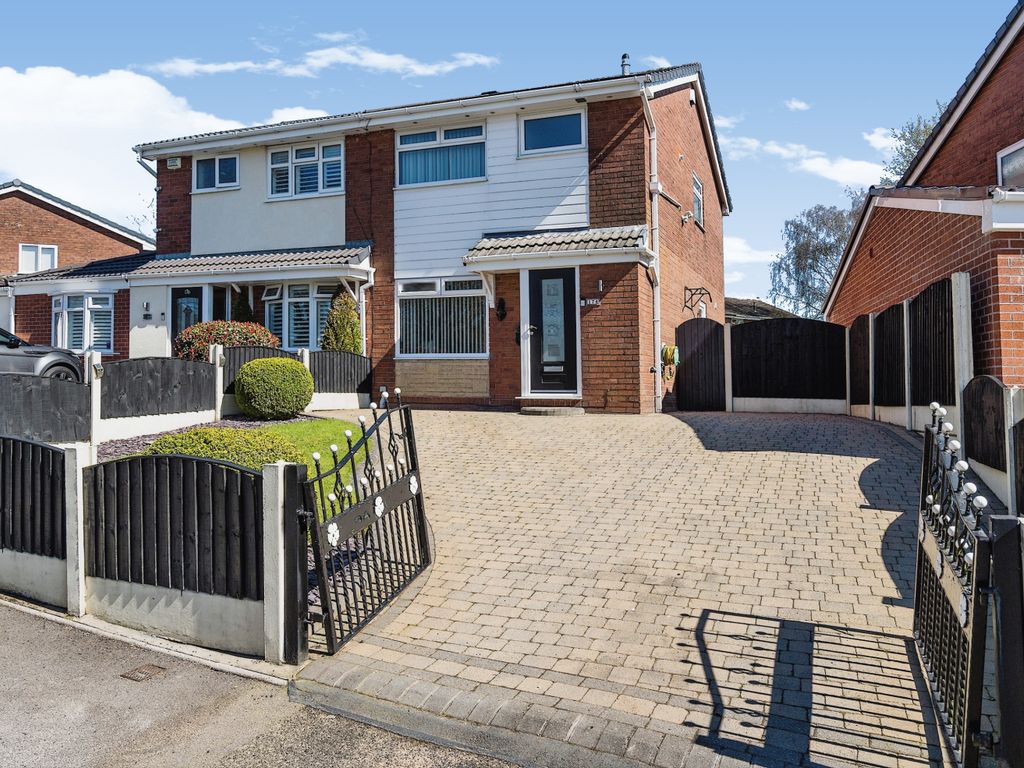 3 bed semidetached house for sale in Somerton Road, Bolton, Greater