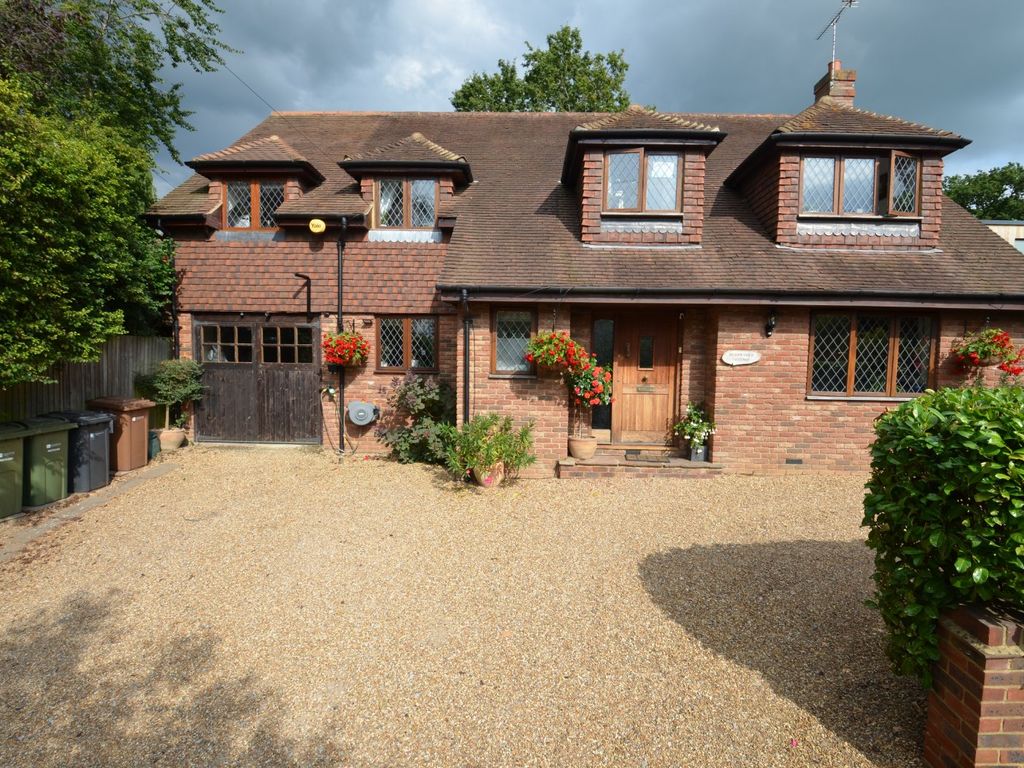 5 bed detached house for sale in Farm Lane, Send, Woking, Surrey GU23