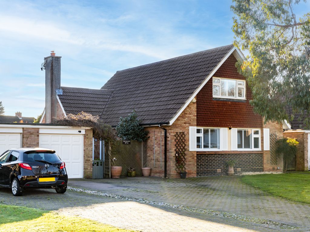 4 bed detached house for sale in Fairoak Close, Kenley CR8 Zoopla