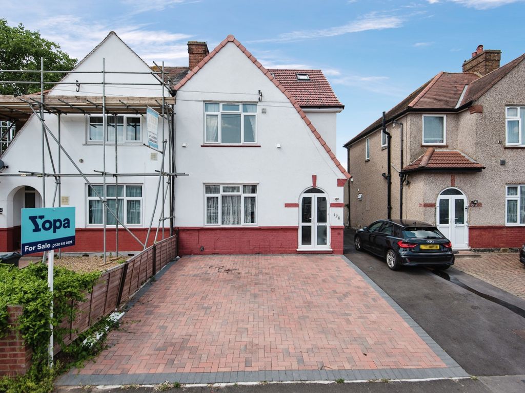 5 bed semidetached house for sale in Heath Road, Hounslow TW3 Zoopla