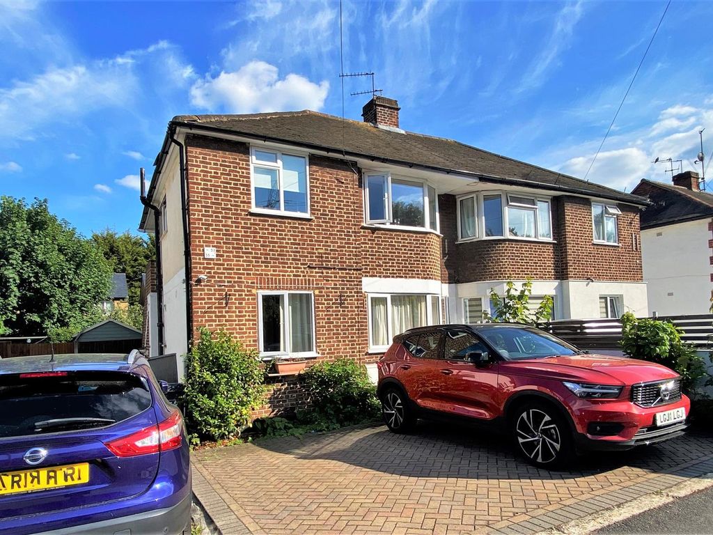 2 bed flat for sale in Runnymede, Colliers Wood, London SW19 Zoopla