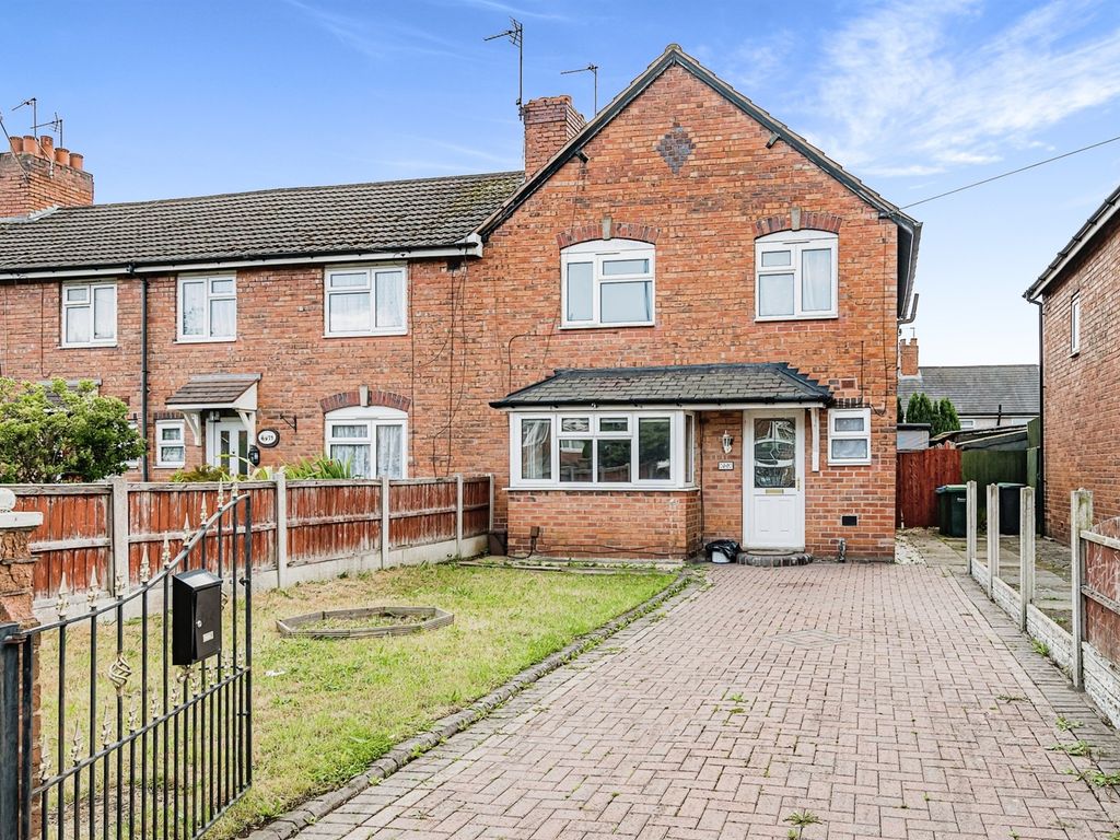 3 bed end terrace house for sale in Powis Avenue, Tipton DY4, £200,000