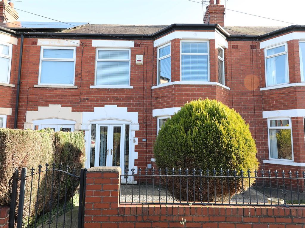 3 bed terraced house for sale in Aysgarth Avenue, Hull HU6 Zoopla
