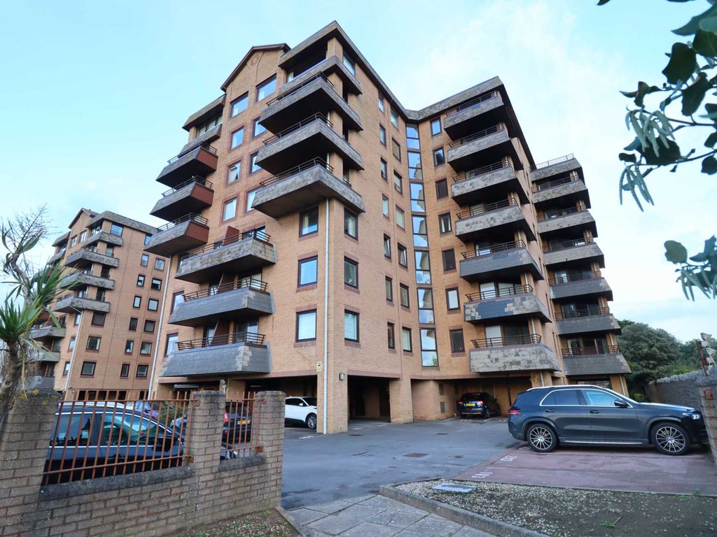 2 bed flat for sale in Carlton Mansions South, WestonSuperMare BS23