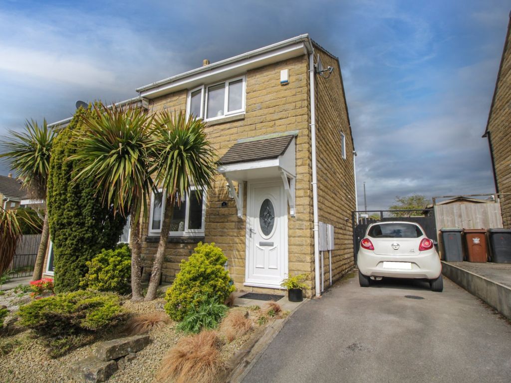3 bed semidetached house for sale in Crowden Drive, Hadfield, Glossop, Derbyshire SK13 Zoopla