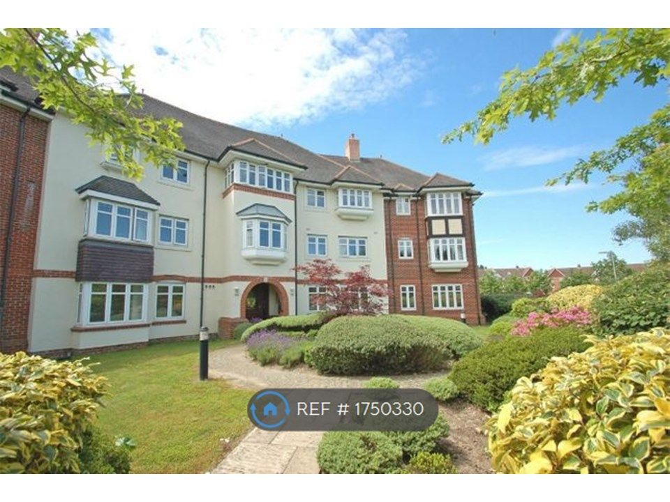 2 bed flat to rent in Bentley Drive, Fleet GU51 Zoopla