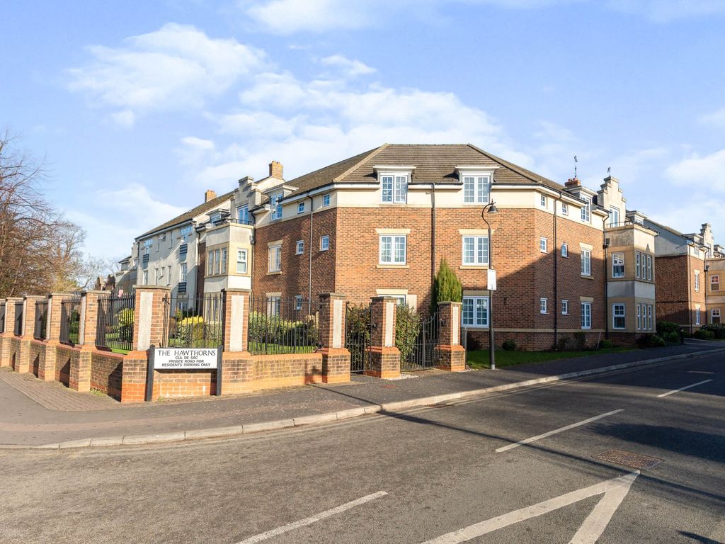 2 bed flat for sale in the hawthorns, flitwick, bedford, bedfordshire mk45