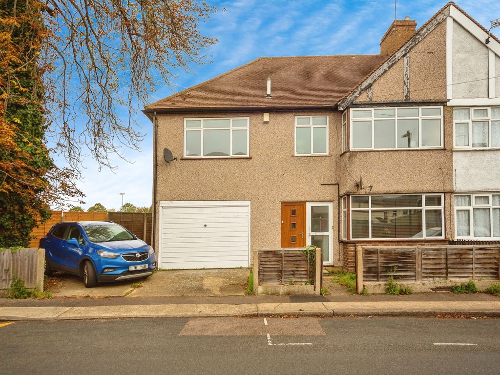 2 bed for sale in Cranford Road, Dartford DA1, £230,000 Zoopla