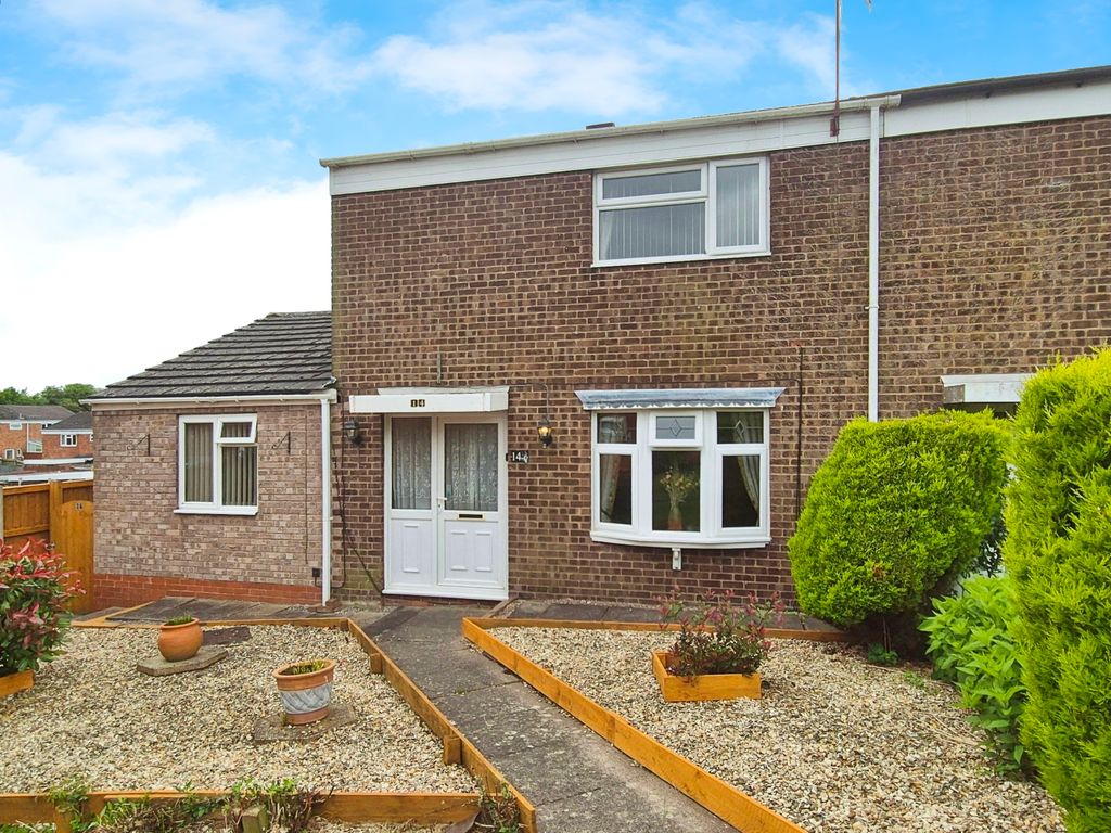 2 bed terraced house for sale in Shelley Close, Catshill, Bromsgrove
