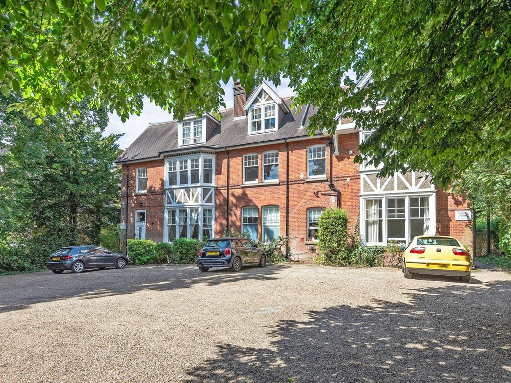 2 bed flat for sale in Doods Road, Reigate RH2 Zoopla