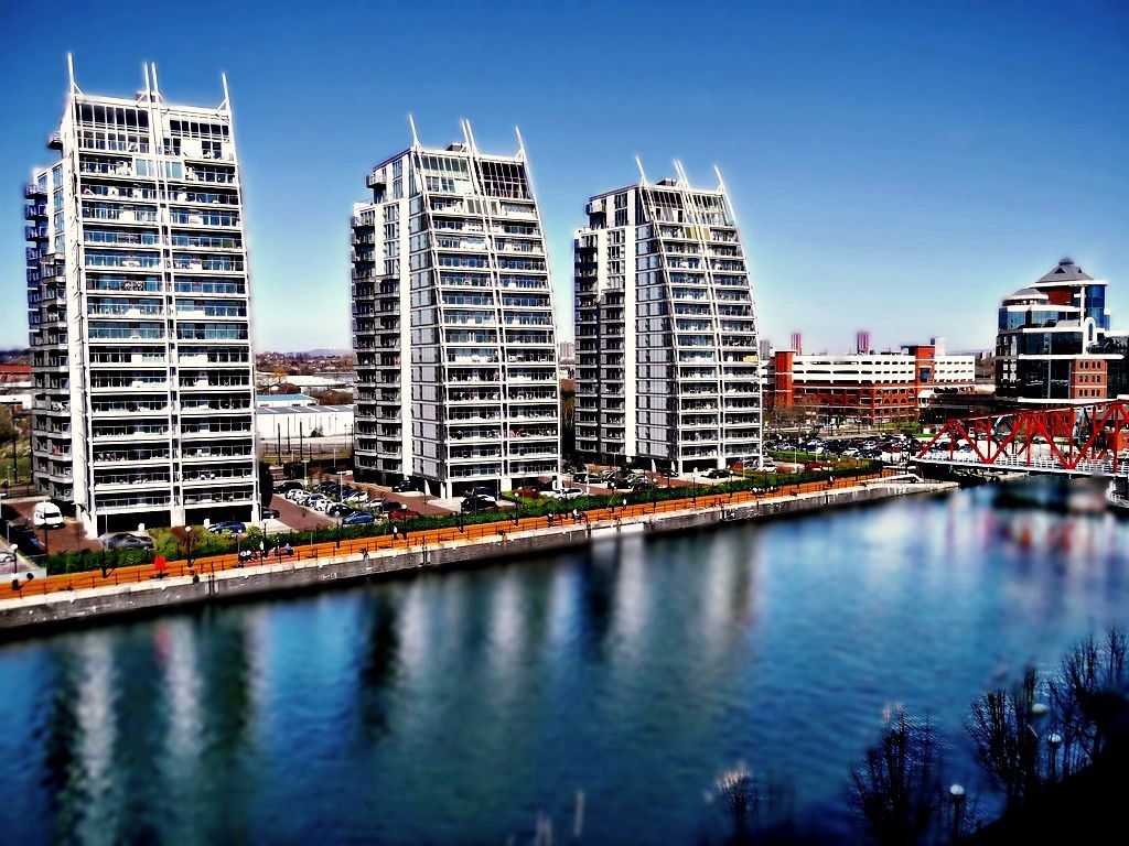 1 bed flat to rent in Nv Building, The Quays, Salford, Greater