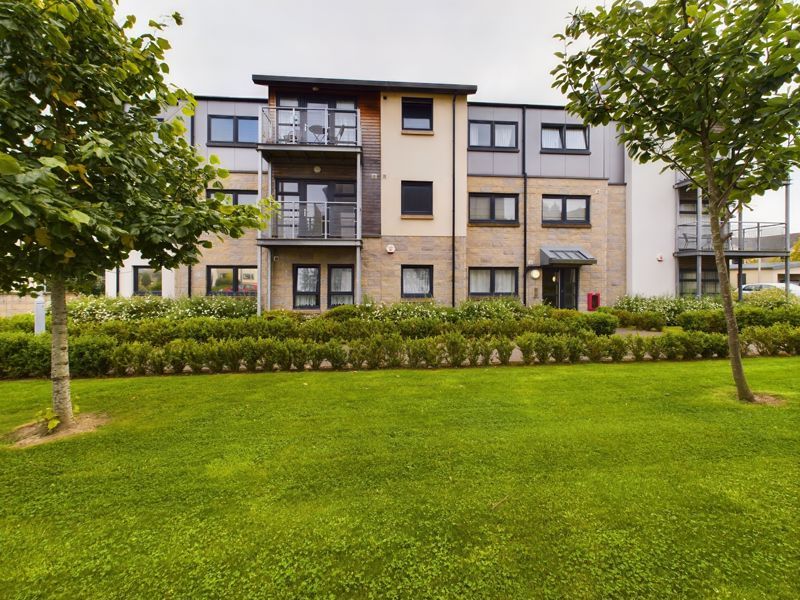 3 bed flat for sale in Hammerman Avenue, Aberdeen AB24, £205,000 Zoopla