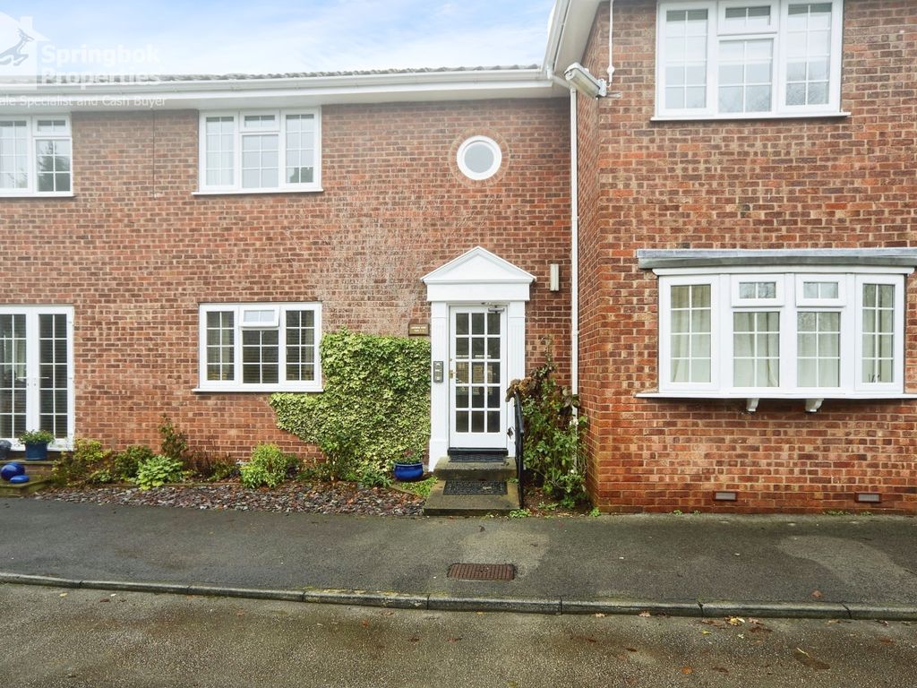 2 bed flat for sale in Cavendish Court, Harrogate, North Yorkshire HG2