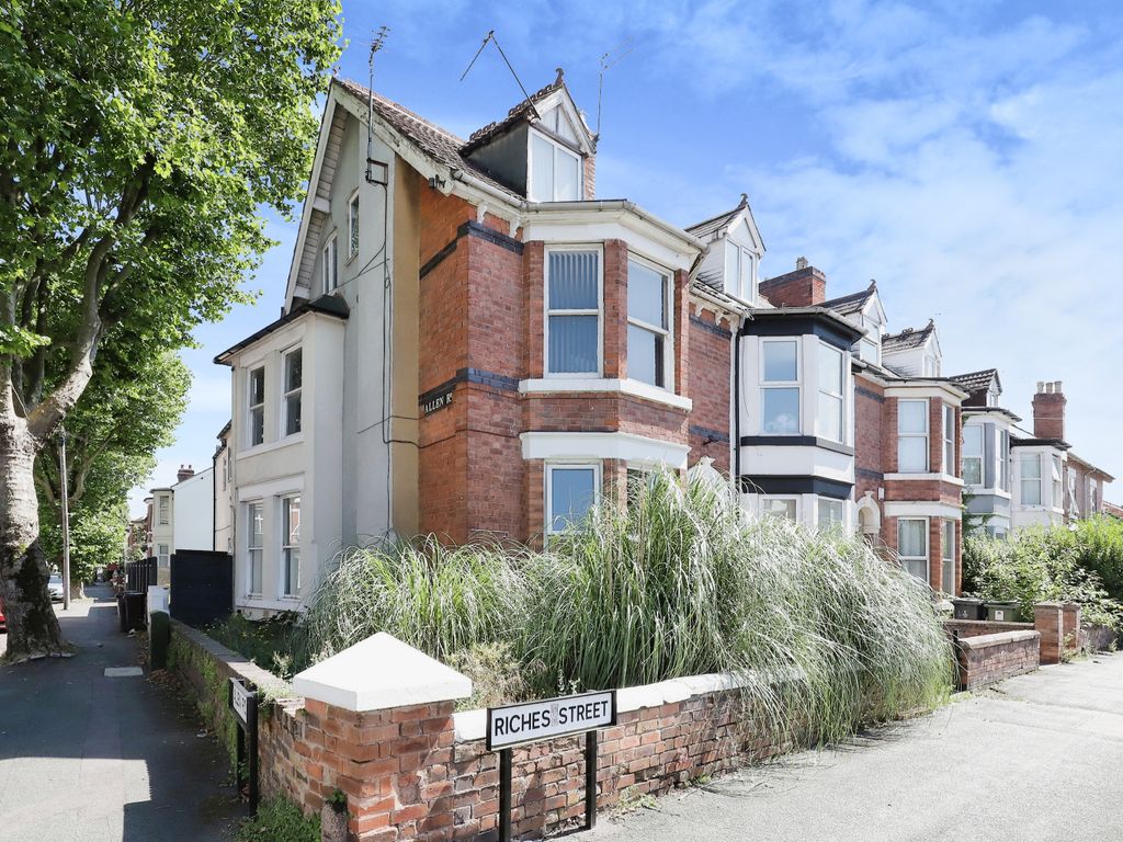 1 bed flat for sale in Riches Street, Wolverhampton WV6, £160,000 Zoopla