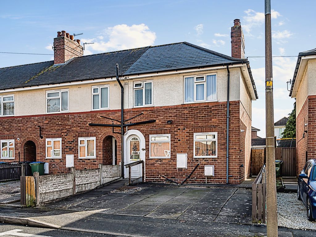 2 bed end terrace house for sale in Victoria Road, Cradley Heath, West