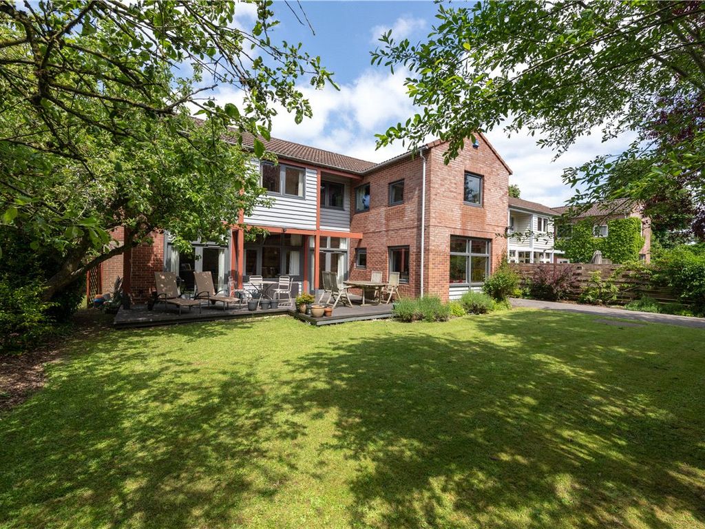 5 bed detached house for sale in Norfolk Close, Radley, Abingdon