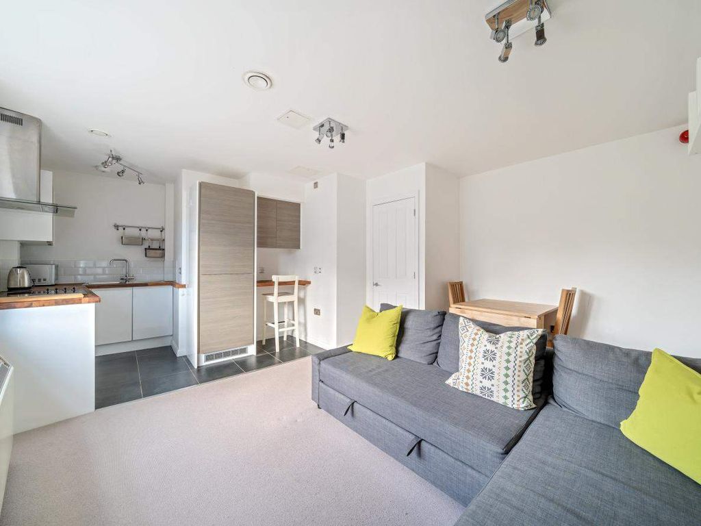 1 bed flat for sale in High Street, Kingston Upon Thames KT1 Zoopla