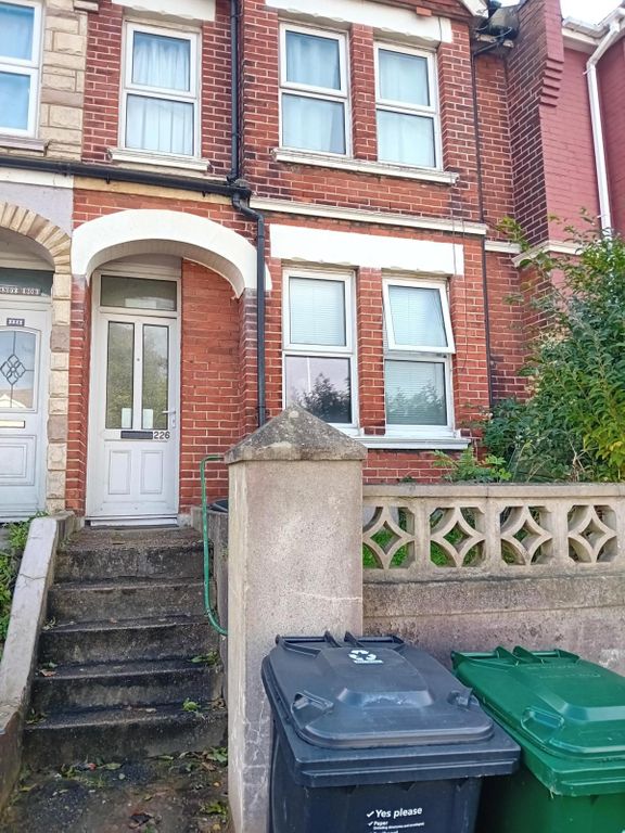 4 bed terraced house for sale in Elm Grove, Brighton BN2, £410,000 Zoopla